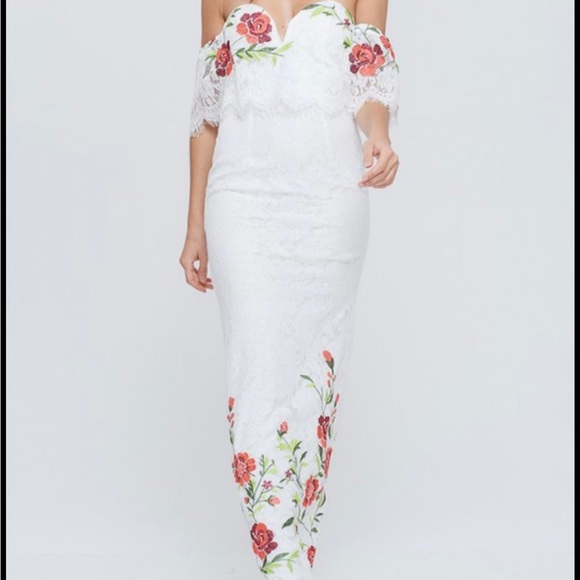 Dresses & Skirts - Floral Lace Off-Shoulder Dress NWT